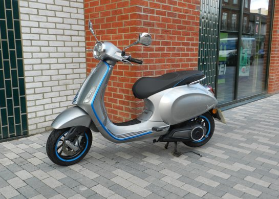 Vespa Elettrica 45KMH